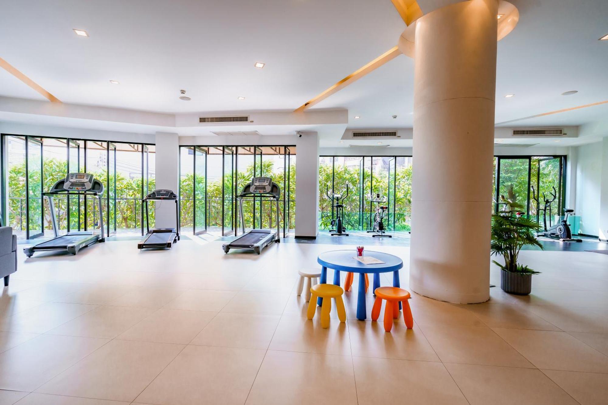 Hotel J Pattaya Ngoại thất bức ảnh