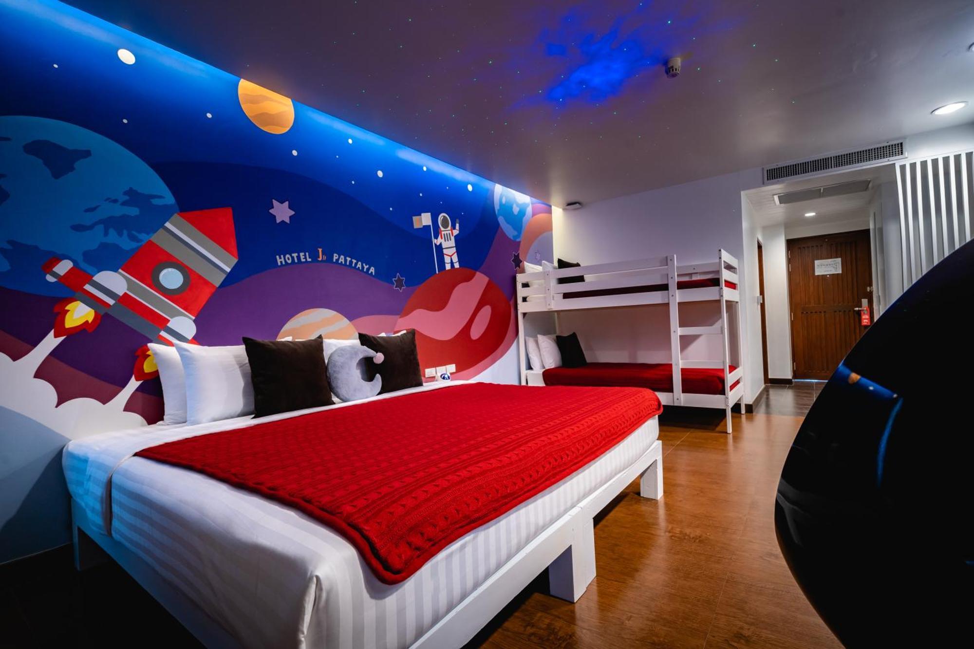 Hotel J Pattaya Ngoại thất bức ảnh